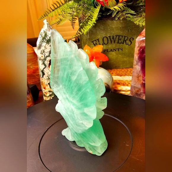 Blue/Tiffany Natural Flourite Carved Eagle - Picture 3 of 7